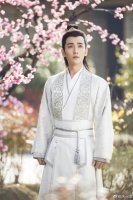 《晓来谁染霜林醉》